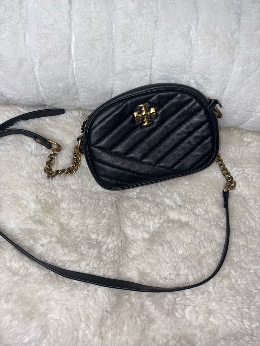 Tory Burch Kira Chevron Quilted Leather Black Crossbody Camera Bag Gold Double T
